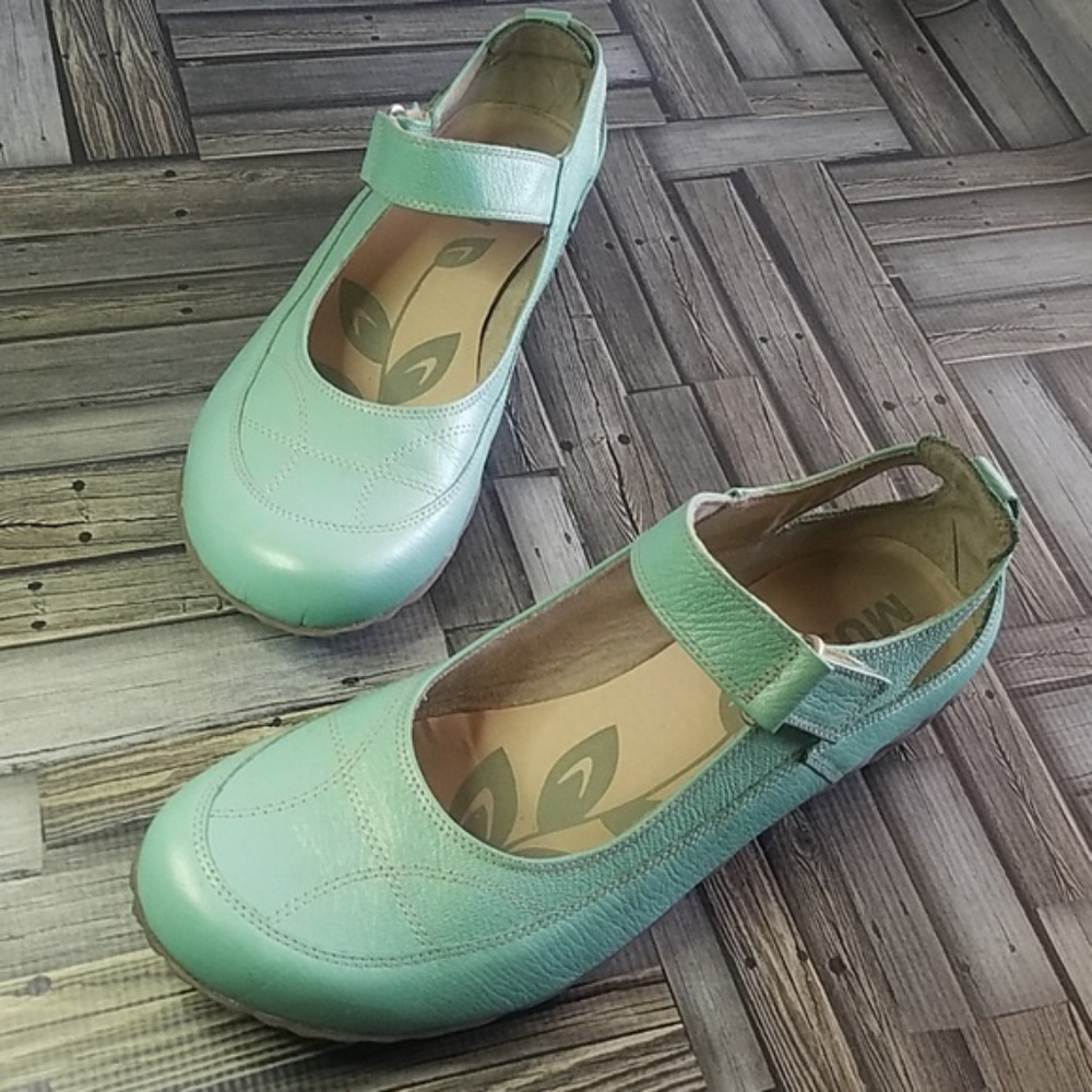 Adorable Vic Matie blue green Mussi Mary Janes